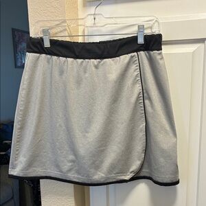 3 for $15 🦋🦋 Tommy Armour grey and black dri logic tennis skirt